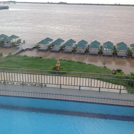 High Sky Hotel Phnom Penh Exterior photo